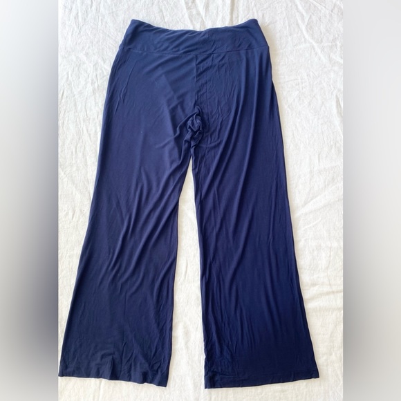 Tommy Bahama Wide Leg Flowy Lounging Pants - Picture 12 of 13